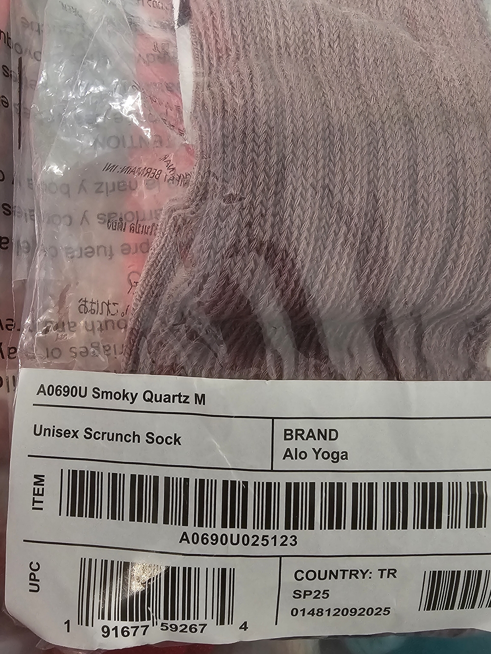 NWT ALO Yoga Unisex Ribbed Scrunch Socks in Smoky Quartz Rose Medium - Picture 4 of 5